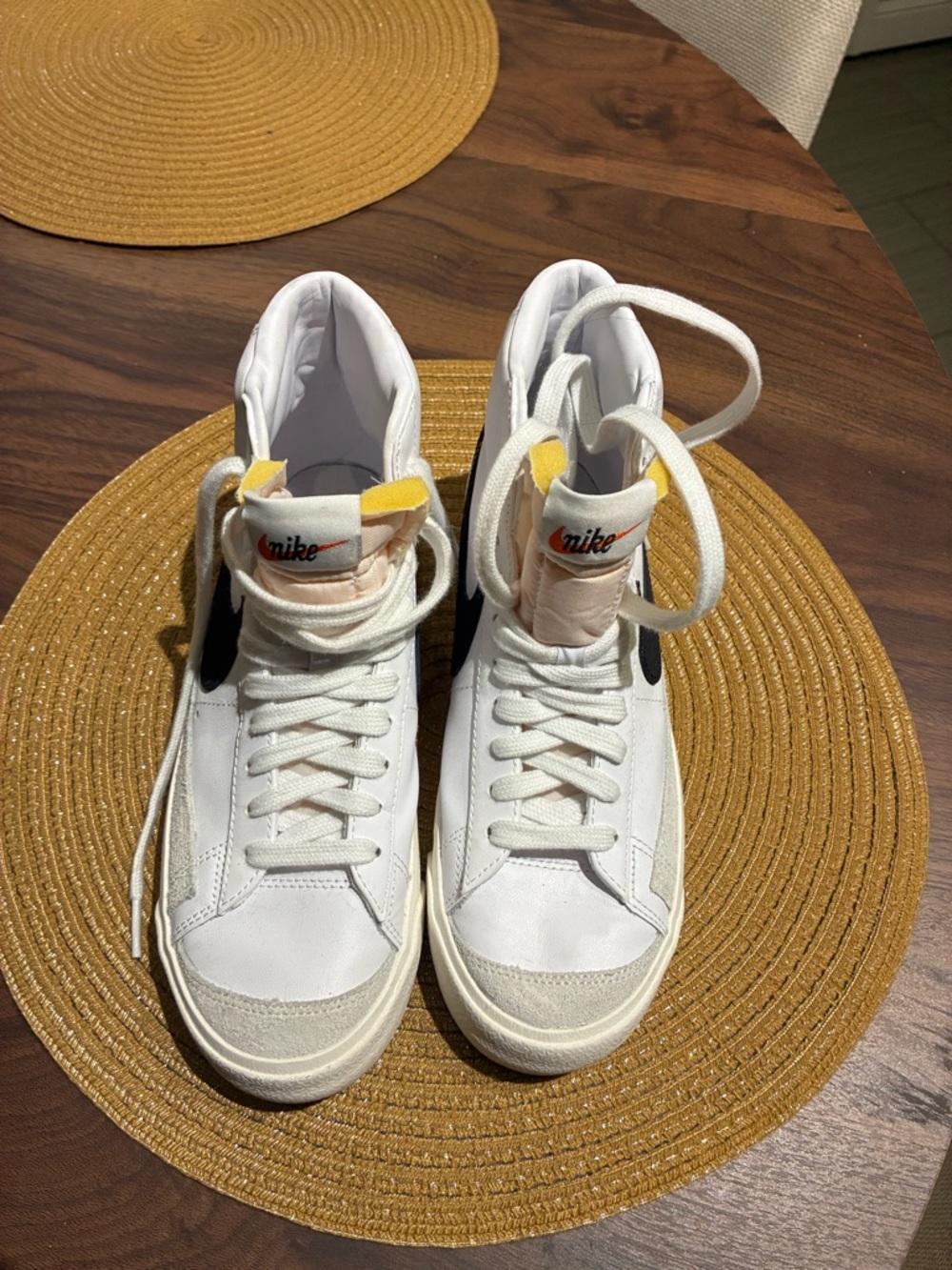 Nike Blazers White mid-Top sneakers  with Black Swoosh and Yellow Accents